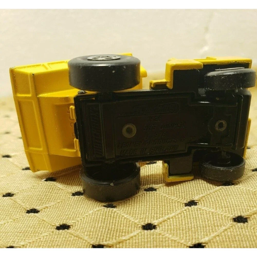 Vintage 1976 Matchbox SuperFast Site Dumper No. 28